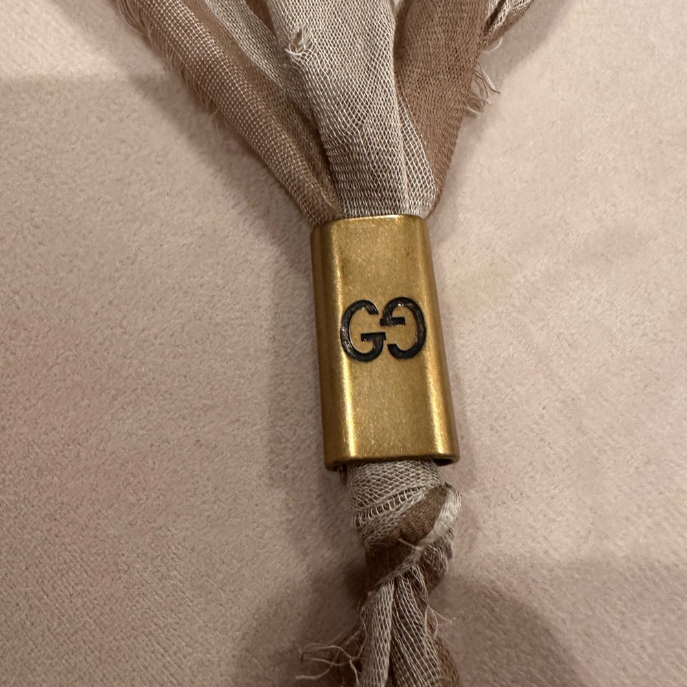 Gucci Elegant Brown Striped Scarf - Picture 2 of 7